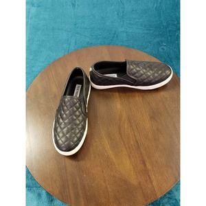Steve Madden Ecentrcq Womens Black Quilted Slip On Sneaker Size 8.5M Ladies